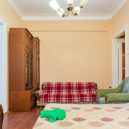 Квартира по улице Большая Васильковская 92 Киев Экстерьер фото